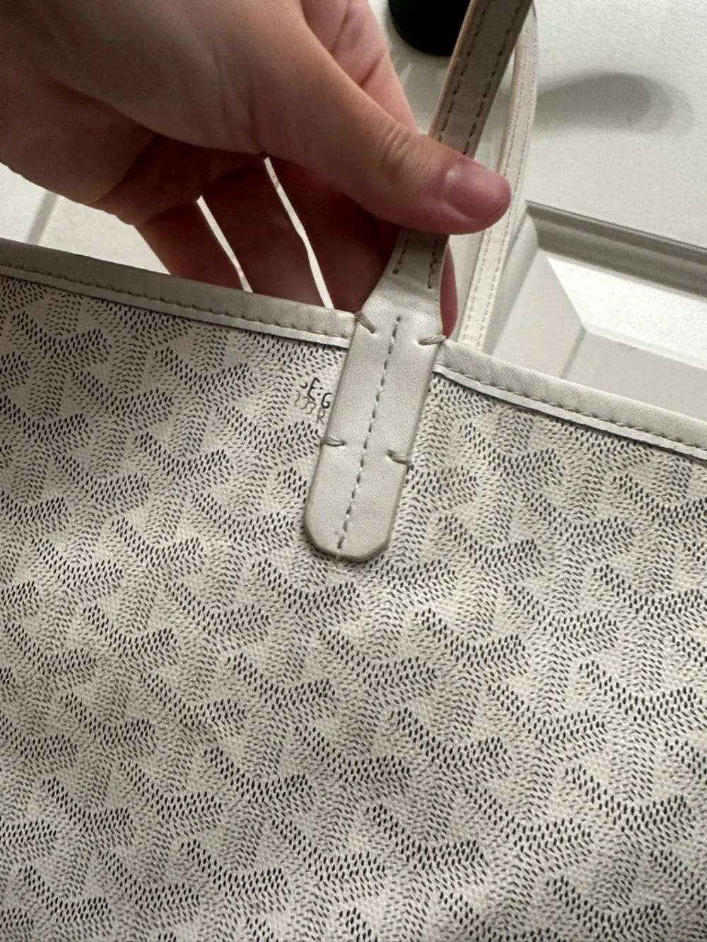Goyard White Goyardine Coated Canvas St. Louis Tote - Picture 7 of 8